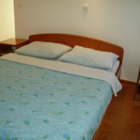 Apartamento Oliva A4 - 800 M From Sea Sukošan